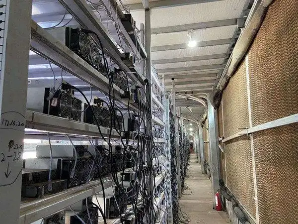 High-performance ASIC miner designed for Bitcoin operations